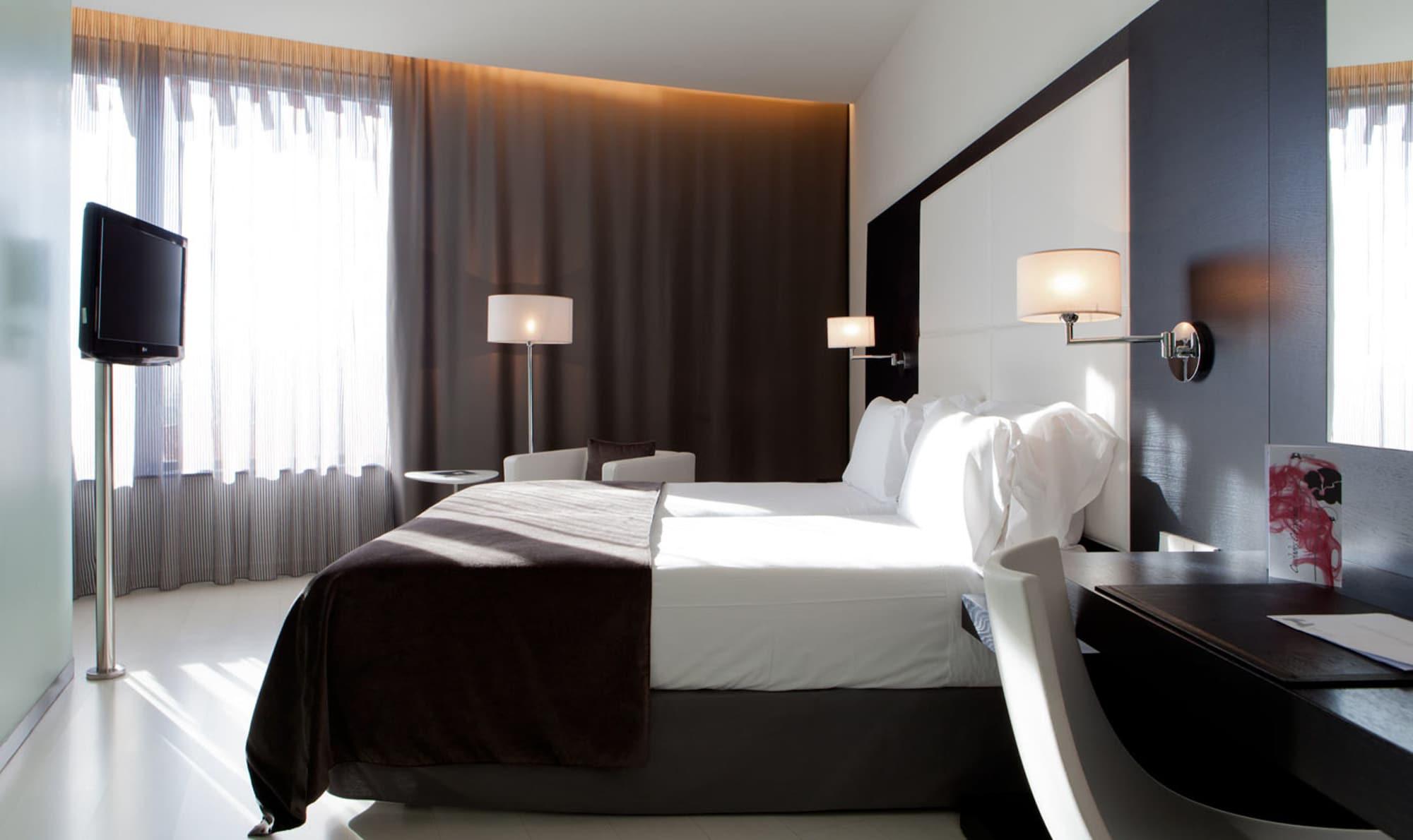 הוספיטלט דה יוברגאט Hotel Porta Fira 4* Sup מראה חיצוני תמונה